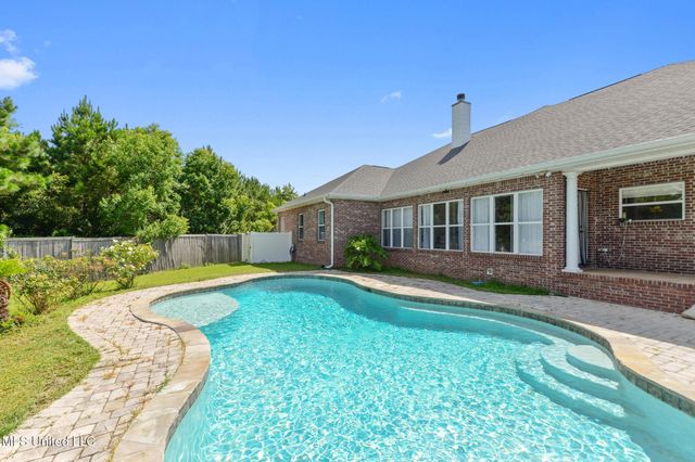 6405 Seawinds Boulevard, Biloxi, MS 39532