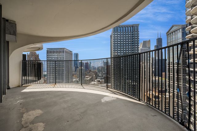 300 N STATE Street 4735, Chicago, IL 60654