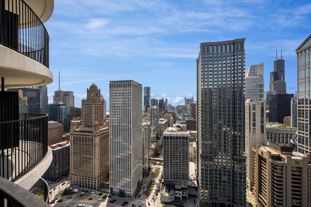 300 N STATE Street 4735, Chicago, IL 60654