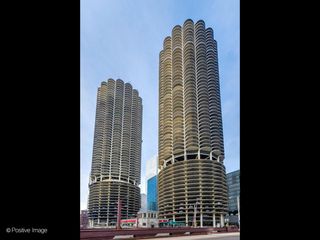 300 N STATE Street 4735, Chicago, IL 60654