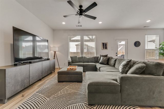10945 Texanum Trail, Fort Worth, TX 76108