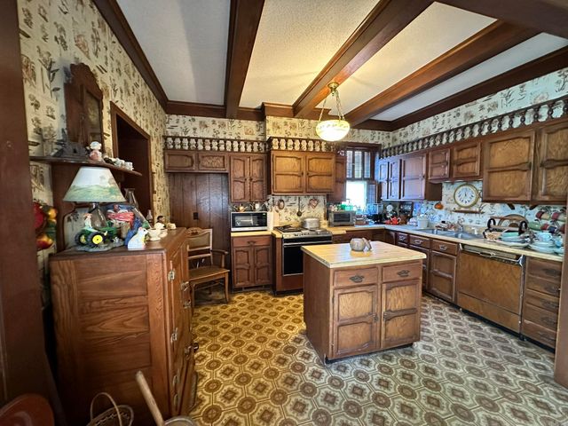 292 E Boswell St, Batesville, AR 72501