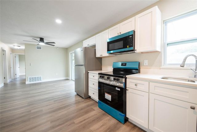842 JORDAN AVENUE, Orlando, FL 32809
