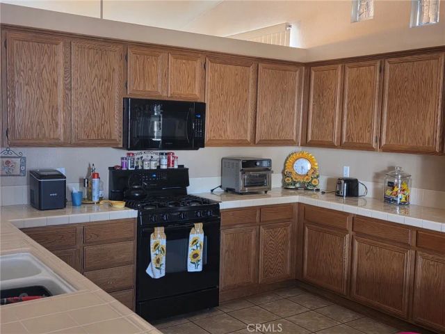21224 Vidal Court, Apple Valley, CA 92308