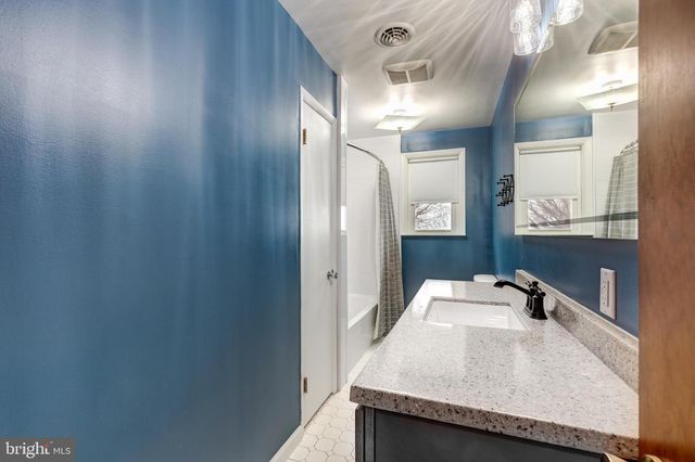 3284 CHARMIL DR, Manchester, MD 21102