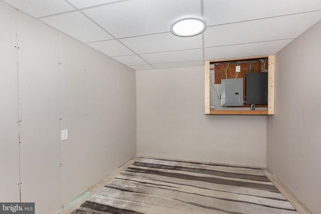 3284 CHARMIL DR, Manchester, MD 21102