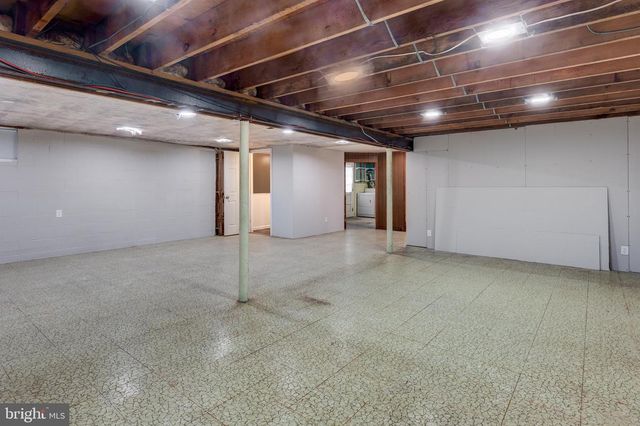 3284 CHARMIL DR, Manchester, MD 21102