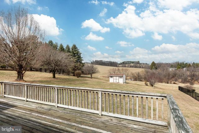 3284 CHARMIL DR, Manchester, MD 21102