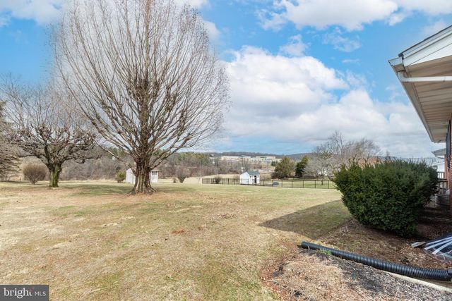 3284 CHARMIL DR, Manchester, MD 21102