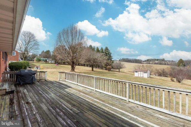 3284 CHARMIL DR, Manchester, MD 21102