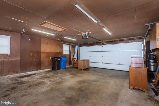 3284 CHARMIL DR, Manchester, MD 21102