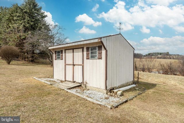 3284 CHARMIL DR, Manchester, MD 21102