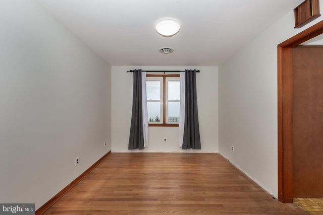 3284 CHARMIL DR, Manchester, MD 21102