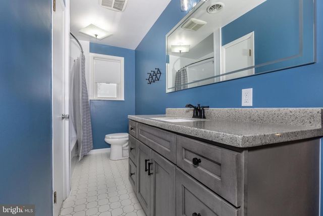 3284 CHARMIL DR, Manchester, MD 21102