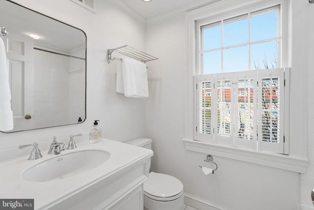 3402 R ST NW, Washington, DC 20007