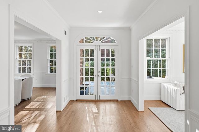 3402 R ST NW, Washington, DC 20007