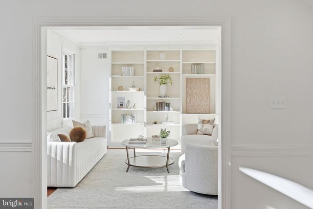 3402 R ST NW, Washington, DC 20007