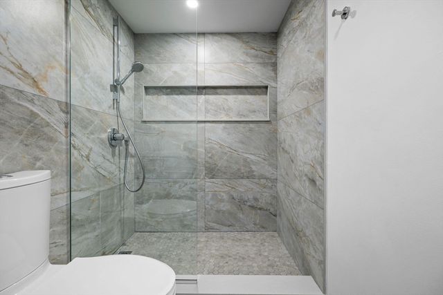 1243 Beacon Street 5A, Brookline, MA 02446