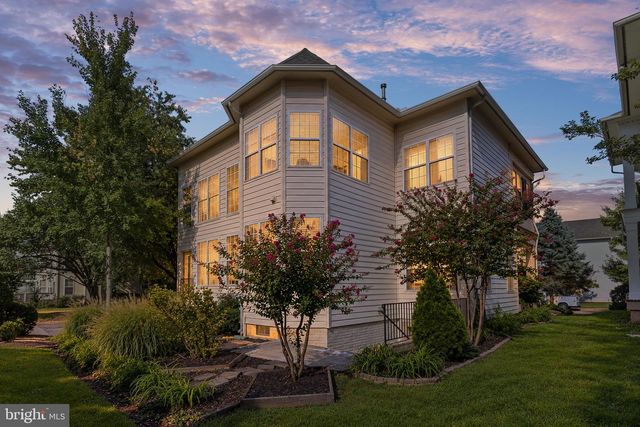 8401 TILLETT LOOP, Manassas, VA 20110
