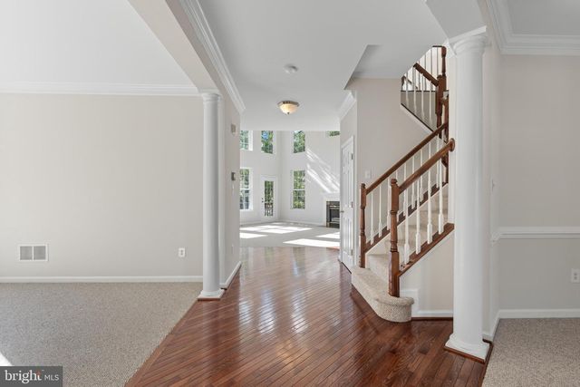 8401 TILLETT LOOP, Manassas, VA 20110