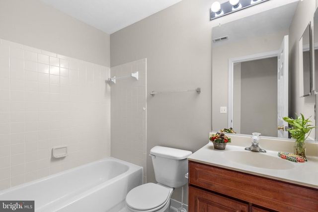 8401 TILLETT LOOP, Manassas, VA 20110