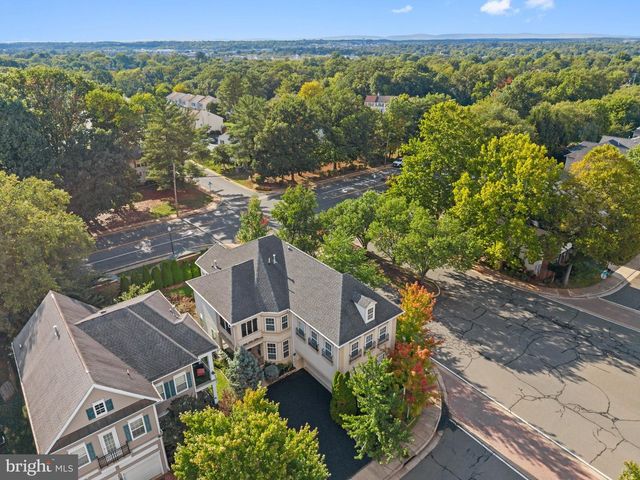 8401 TILLETT LOOP, Manassas, VA 20110
