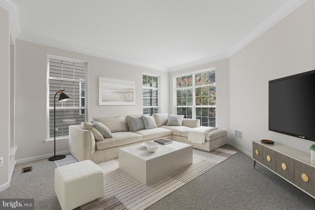 8401 TILLETT LOOP, Manassas, VA 20110