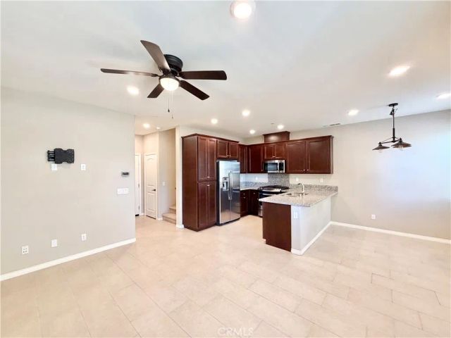 40390 Calle Real, Murrieta, CA 92563