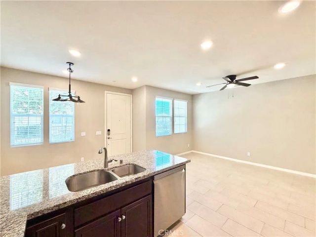 40390 Calle Real, Murrieta, CA 92563