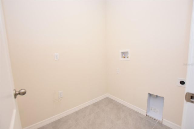 5552 SILTSTONE STREET, Lakeland, FL 33811