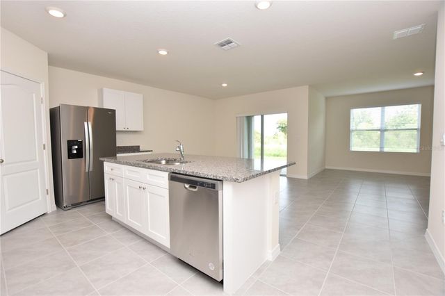 5552 SILTSTONE STREET, Lakeland, FL 33811