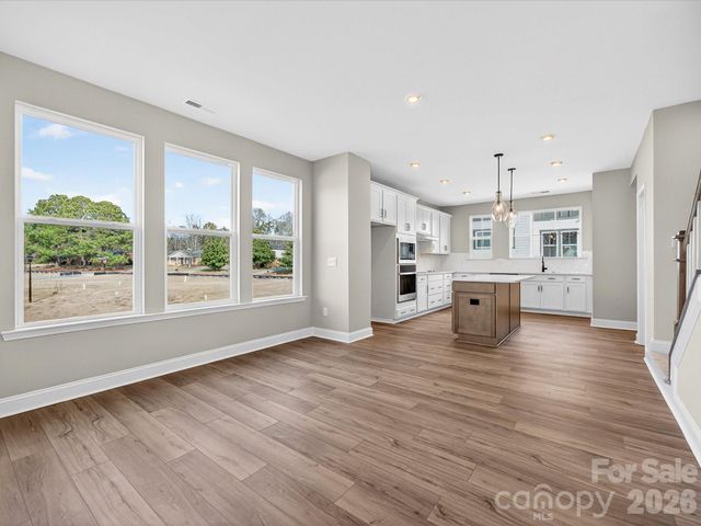 1331 Sandstar Lane, Charlotte, NC 28226