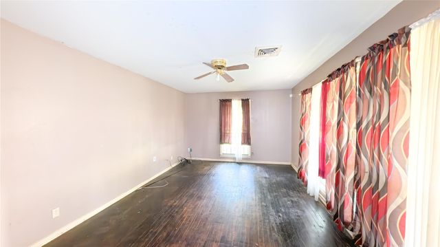 5602 Flamingo Drive, Houston, TX 77033