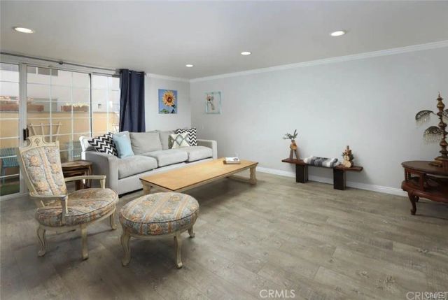 18640 Collins Street 116, Tarzana, CA 91356