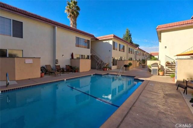 18640 Collins Street 116, Tarzana, CA 91356