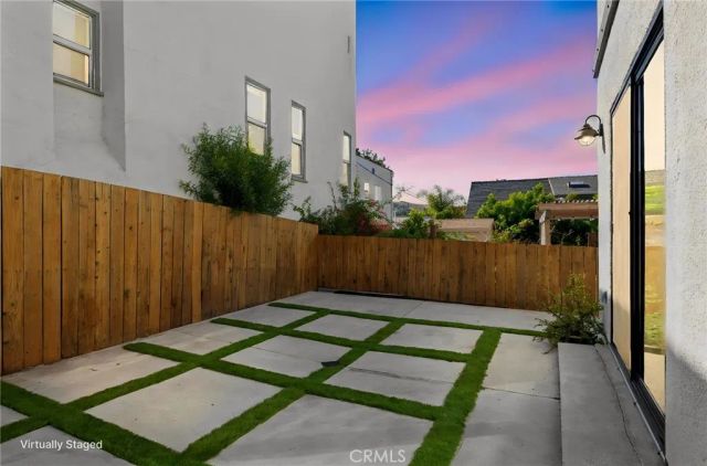 411 Ulysses Street, Los Angeles, CA 90065