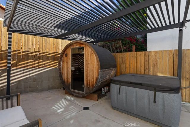 411 Ulysses Street, Los Angeles, CA 90065