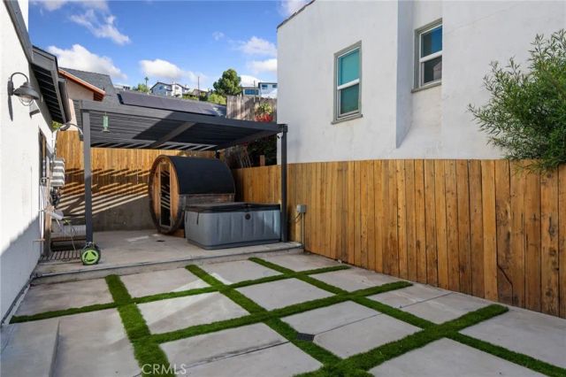 411 Ulysses Street, Los Angeles, CA 90065