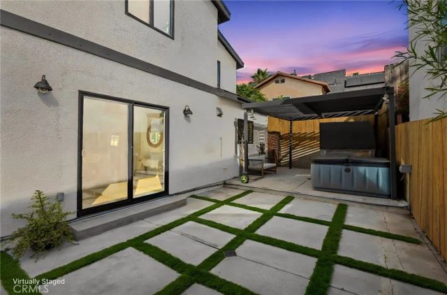 411 Ulysses Street, Los Angeles, CA 90065