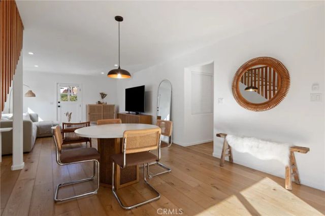 411 Ulysses Street, Los Angeles, CA 90065