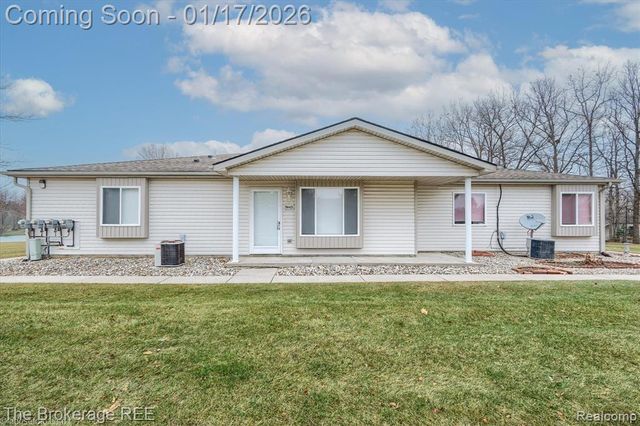 9443 Forestview Circle, Grand Blanc, MI 48439