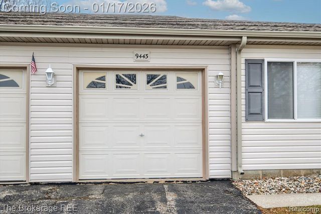 9443 Forestview Circle, Grand Blanc, MI 48439