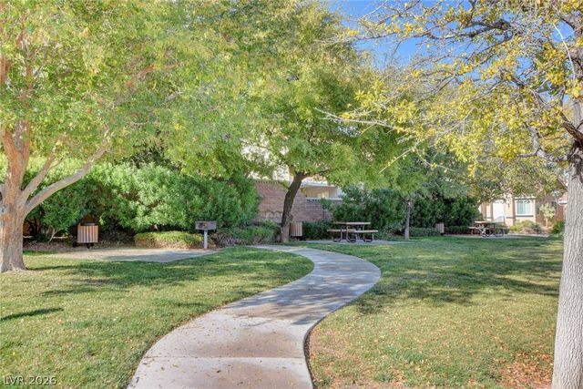 10369 Bent Willow Avenue, Las Vegas, NV 89129