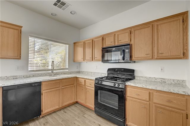 10369 Bent Willow Avenue, Las Vegas, NV 89129