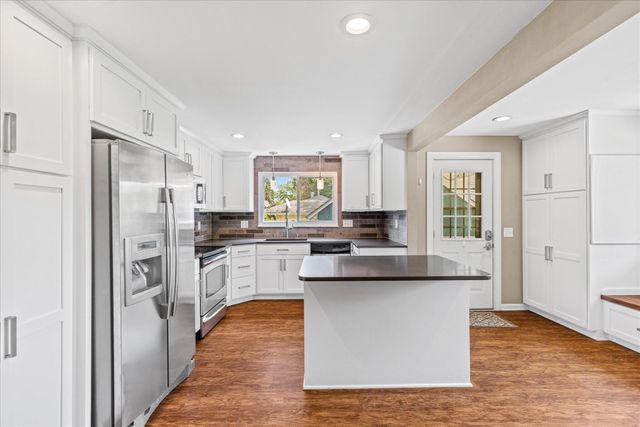 385 Cherrington Road, Westerville, OH 43081