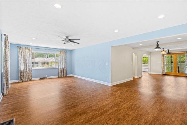 385 Cherrington Road, Westerville, OH 43081