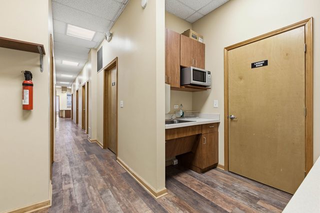 2507 N Halsted Street, Chicago, IL 60614