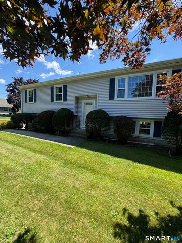 21 Weir Street, Branford, CT 06405