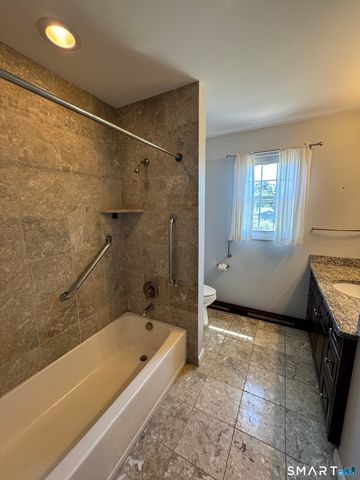 21 Weir Street, Branford, CT 06405