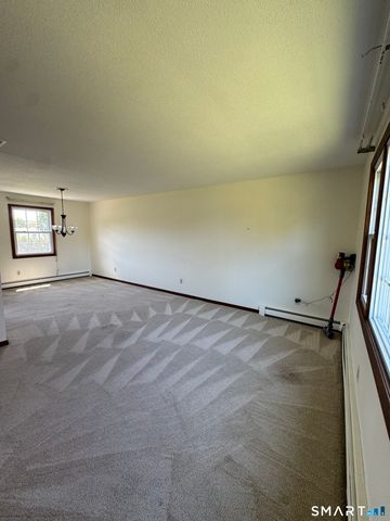 21 Weir Street, Branford, CT 06405